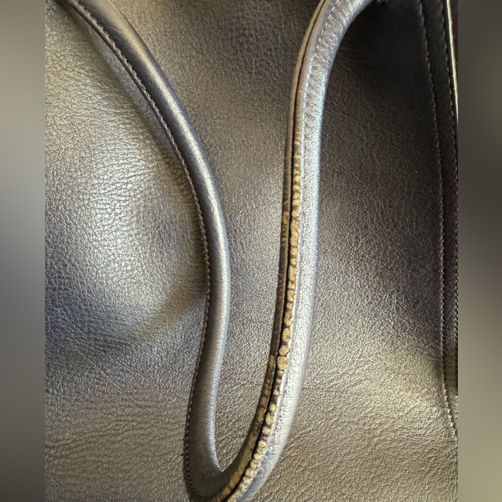 Women’s navy Leather purse